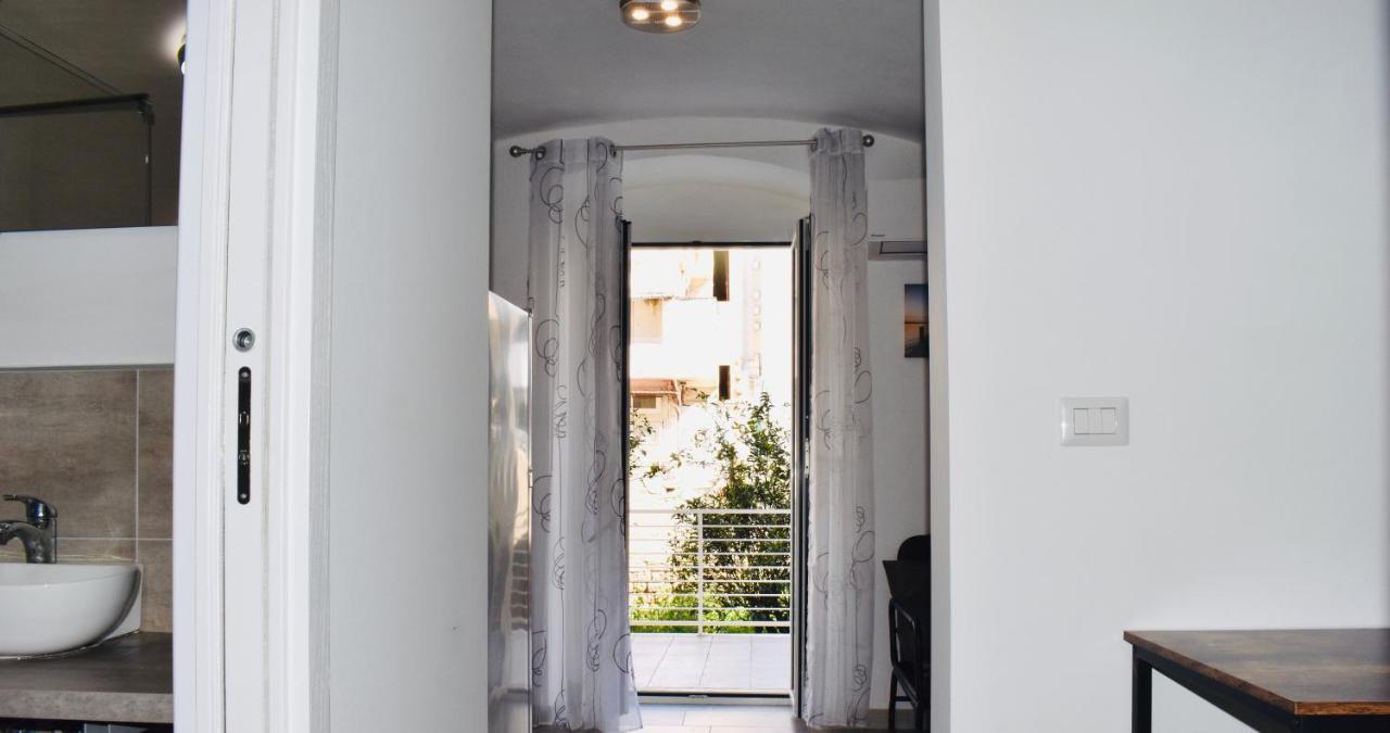 Miral One Apartman Bari Kültér fotó